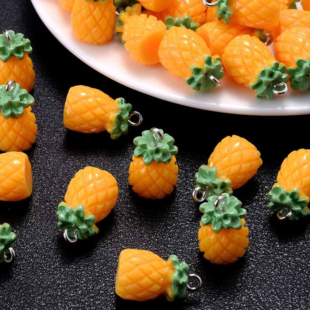ピアス専門ショップGreen Piercingのパイナップル アクリルパーツ/1個販売 DIY クラフトパーツ 面白い プラスティック 食品サンプル 部品 ハンドメイド 3D 立体 ピアス イヤリング デコレーション ペンダント キーホルダー ストラップ メンズ レディース プレゼント オリジナル パイン 常夏 砂浜 果物 フルーツ｜アングル2