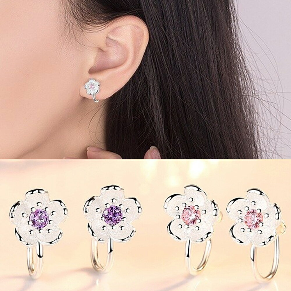 ジュエルホワイトフラワーイヤーカフ (1ペア) 両耳 ジルコニア ピンク色 パープル 紫色 ストーン 石付き 花 ラインストーン レディース フェイクピアス は...