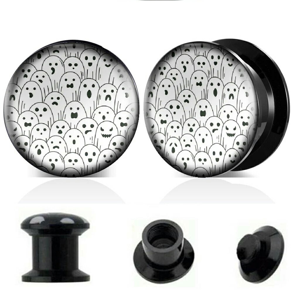 ダブルフレアの黒のアクリルプラグに白いシーツを被ったいろいろな幽霊をいっぱいデザインしたネジタイプのボディピアス。 ハロウインのコスプレや仮装にも使えそうな面白いボディーピアス！ 男の人からも女の人からも人気のブラックアクリルボディピアス。...