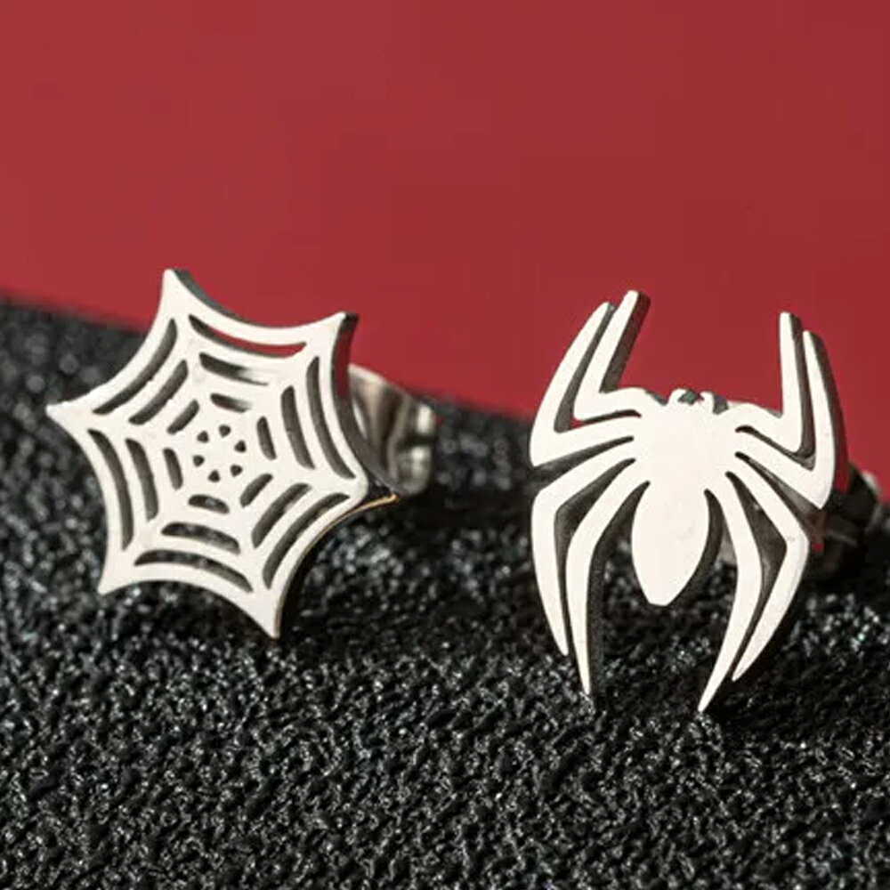 スパイダーウェブ＆スパイダー ステンレスピアス（1ペア） 両耳 ファッションピアス 蜘蛛の巣 クモ くも ハロウィン ハロウイーン 銀色 シルバー メンズ レディース 男性 女性 20G 20ゲージ 耳 軟骨 キャッチピアス スタッドピアス 面白い 両耳