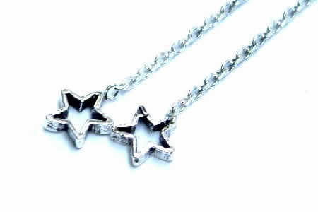 オープンスターチェーンピアス 1ペア 両耳 シルバーピアス アメリカンピアス シルバー925 スターリングシルバー メンズ レディース 揺れる 22G 22ゲージ チェーンピアス 星のピアス 長い ロング 本物 高級 プレゼント ギフト オリジナル 銀のピアス 彼女 彼氏 耳たぶ 細め