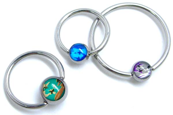 [ オモシロ リング型 ボディピアス 14G ] カモフラージュ ビーズリング 14ゲージ 8mmボール 14Ga メンズ レディース ボディーピアス サージカルステンレス316L キャプティブビーズリング キャプティブリング ワッカ 耳 軟骨 ヘリックス 迷彩 面白い おもしろ 迷彩柄