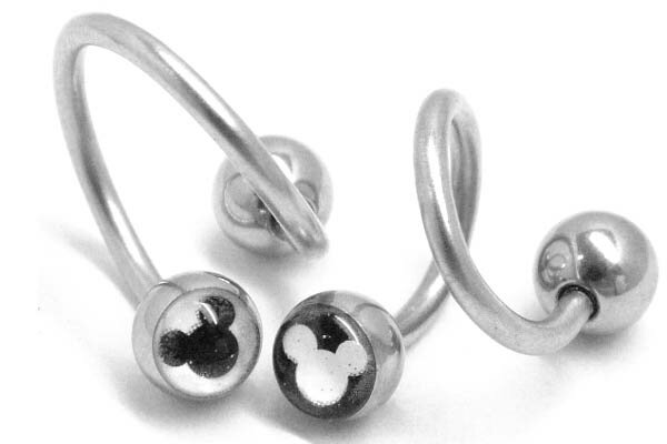 [ 14G スパイラルバーベル ] シルエット スパイラル ツイストバーベル 14ゲージ 14GA ボディピアス サージカルステンレス316L アレルギー メンズ レディース 回る スクリュー スクリュウ ネジボール へそ 耳 軟骨 クチ 口 臍 ヘリックス 回転 クルクル 巻く 熊 ベア クマ