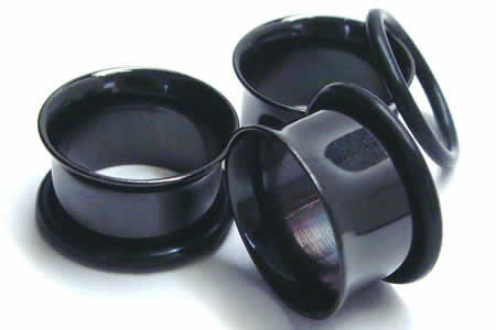 [ 16mm 黒色 ホールピアス ] ブラック シングルフレア ボディピアス 16.0mm サージカルステンレス316L 金属アレルギー メンズ レディース 拡張 ファースト セカンド ホールトゥピアス ゴムキャッチ ラバーキャッチ 片側 広い 大きい ビッグ ラージ ホール 耳 男子人気 インチ