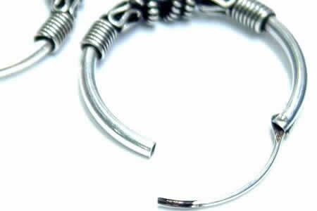 ［シルバー925］デザインアイボールスリムリングピアス（25mm）/1ペア 両耳 シルバーピアス スターリングシルバー メンズ レディース 大きめのフープピアス 耳たぶ 軟骨 20G 20ゲージ オリジナル 高級 プレゼント