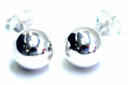 シンプルボールスタッドピアス（サイズ：7mm） 1ペア 両耳 大きい ビッグ 球体 ボールピアス 玉 シルバーピアス シルバー925 スターリングシルバー 上品 シンプル プレーン レディース メンズ 高級 スタッドピアス キャッチピアス 20G 20ゲージ 本物の銀 プレゼント