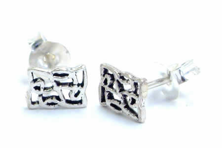 Rakuten - 迷宮スタッドピアス 1ペア シルバーピアス キャッチピアス スターリングシルバー シルバー925 20G 20Ga 20ゲージ 耳 軟骨 ハンドメイド 高級 キャッチタイプ シルバーのピアス プレゼント メンズ レディース 男性用 女性用 おもしろ 透かし 綺麗 ボヘミアン