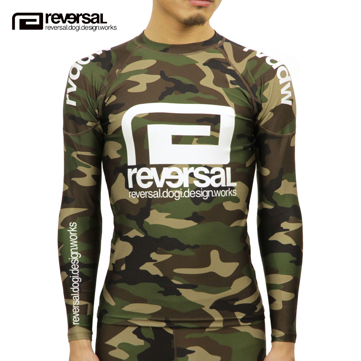 С REVERSAL Ź  롼ͥå Ĺµå奬 BASIC rvddw LONG RASH GUARD rvbs017 WOODLAND CAMO  ץ쥼 åԥ