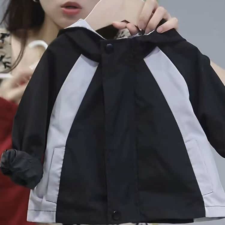 女の子 春 ジップアップパーカー 配色 キッズ 子供 赤ちゃん マウンテンパーカー アウター 男の子 上着 ゆったり ブルゾン 秋 ジャケット ジャンパー ウインドブレーカー フード付き ベビー 子供服 薄手 ベビー服 80 90 100 110 120 130 140 ライトアウター