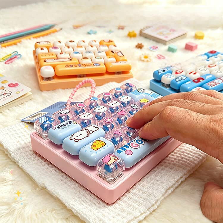 ストレス発散 キーホルダー おもちゃ フィジェット パソコン ストレス解消 カチカチ 26キー ガジェット ミニキーボード 透明感 本格的な打鍵音 バッグチャーム 子供から大人まで 指のおもちゃ 【2点セット】キーボード 暇つぶし miyabi99-10019661 MIYABI99 楽天市場店 サンプル画像3