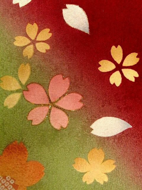 豪華　★正絹振袖★赤地に桜柄no311