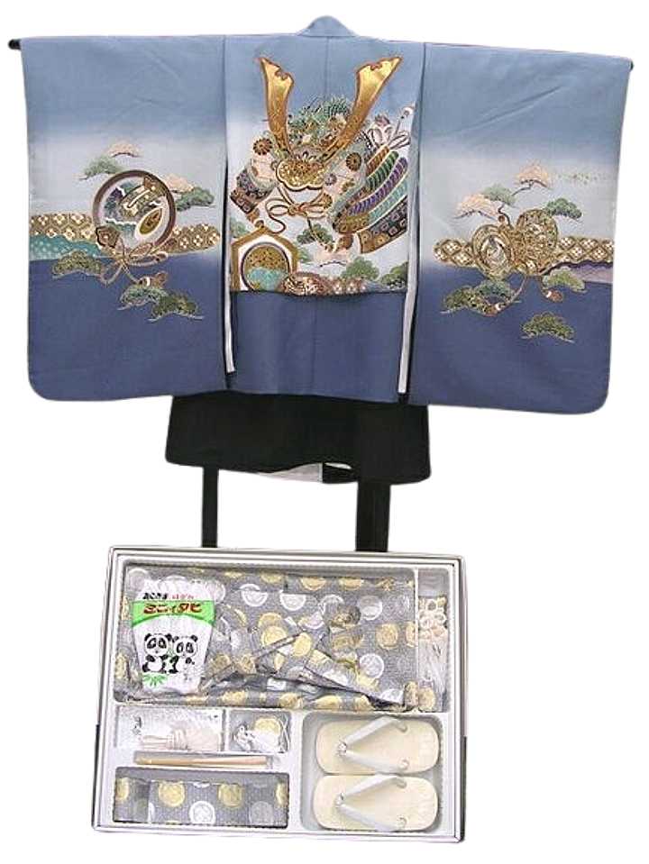 5歳男の子袴レンタル 【セット内容】 着物・羽織・長襦袢・ハカマ・角帯・剣・お守り・ 羽織紐・雪駄・半襟・扇子・家紋・足袋 【サイズに関しまして】 肩上げ・腰上げに関しましては無料でさせて頂きます。 次の3つの寸法をご連絡ください。 1、足のサイズ 2、身長 3、裄・背中心から手首 　　（片方の手を横につけた状態） 注意事項 ※予約の入っている日の前後5日間はご予約不可となります。 ＊発送は使用日の2日前に到着するように発送いたします。 ＊返却は使用日の翌日には必ずお願いします。 ＊返却は返却用の伝票を同封いたしますので返却時に箱に貼って 　ご返却ください。 注文完了後、当店からの注文承りメールが届き、ご予約の確定となります。メールが届くまではご予約確定ではございませんのでご注意ください。 その際、合計金額、配達予定日、送付先ご住所などの確認を お願いいたします。5歳男の子袴レンタル 【セット内容】 着物・羽織・長襦袢・ハカマ・角帯・剣・お守り・ 羽織紐・雪駄・半襟・扇子・家紋・足袋 【サイズに関しまして】 肩上げ・腰上げに関しましては無料でさせて頂きます。 次の3つの寸法をご連絡ください。 1、足のサイズ 2、身長 3、裄・背中心から手首 　　（片方の手を横につけた状態） 注意事項 ※予約の入っている日の前後5日間はご予約不可となります。 ＊発送は使用日の2日前に到着するように発送いたします。 ＊返却は使用日の翌日には必ずお願いします。 ＊返却は返却用の伝票を同封いたしますので返却時に箱に貼って 　ご返却ください。 注文完了後、当店からの注文承りメールが届き、ご予約の確定となります。メールが届くまではご予約確定ではございませんのでご注意ください。 その際、合計金額、配達予定日、送付先ご住所などの確認を お願いいたします。 その他の男の子袴レンタルはこちら