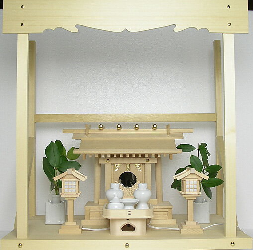 神棚 板葺一社宮 C型 小 低〈I-22'〉+神具セット(ハーフ・小)+神棚板+雲板(中)のセット 神棚 板葺一社宮 C型 小 低〈I-22'〉+神具セット(ハーフ・小)+神棚板+雲板(中)のセット
