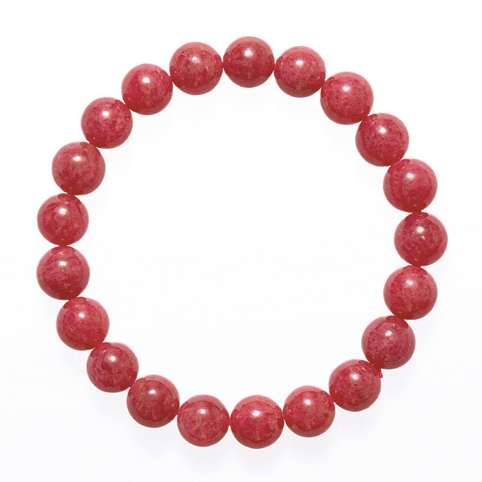 ※商品のすり替え防止の為に返品はお受けできかねます。ロードナイト（Rhodonite）は、美しいバラ色や赤みを帯びたピンク色が特徴の宝石で、その名はギリシャ語の「rhodon（バラ）」に由来しています。濃いピンクから赤色の中に、黒や茶色の模様が入るのが特徴で、これはマンガン鉱物を含んでいることによります。高品質なものは均一で鮮やかなローズピンク色を持ち、宝石としてカボションやビーズ、彫刻などに加工されます。ロードナイトは、「愛と優しさの石」として知られ、心のバランスを整え、思いやりの心を育むとされるパワーストーンです。人間関係の摩擦をやわらげ、感情の高ぶりを鎮めてくれるといわれ、恋愛や友情、家族との絆を深めたい方におすすめとされています。また、自己愛を促すことで自信や心の安定にもつながるとされ、内面の癒しをサポートしてくれるともいわれています。「インペリアル・ロードナイト（Imperial Rhodonite）」は、ロードナイトの中でも特に透明度が高く、色が濃く鮮やかなものを指します。品質に優れた特別なロードナイトに対して用いられる宝石業界での呼称です。通常、ロードナイトは黒や茶色のマンガン鉱物が混ざり、不透明なことが多いですが、インペリアル・ロードナイトはそれら不純物が少なく、透明感と鮮やかさを兼ね備えています。非常に美しいため、希少性が高く、ジュエリーに重用されています。■サイズ（約・mm）ブレスレット内周：159（石により、若干サイズに違いがございます。）天然石ブレスレットの内周サイズ表はこちら■重量（約・g）30■材質天然石（インペリアルロードナイト／ブラジル産）■お手入れの方法クラスター、ホワイトセージ、音叉、月光が良いと言われています。■替え時・処分の方法浄化後お塩で清め、不燃物として処分してください。こちらの商品は一点もので、店頭でも販売いたしております。在庫状況はすぐ反映するよう努めておりますが、売切れの場合はご容赦ください。商品写真の色合いは、お客様がお使いの情報端末デバイスの環境により若干異なって見える場合がございます。ロードナイト ブレスレット インペリアルロードナイト ばら輝石 バラ輝石 薔薇輝石 imperial rhodonite パワーストーン 天然石 ブラジル