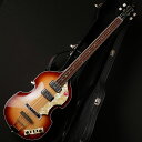 HCT(Hofner Contemporary) シリーズに61年スタイル、通称キャバーンベースが登場!! ドイツ製のフラッグシップモデルとイグニションシリーズの間に位置するコンテンポラリーシリーズ。 ボディー内にセンターブロックとラウンド弦を採用することで、現代的なサウンドにも対応。 61キャバーンならではの特徴的なヘッドのヴァーティカル・ロゴに加えてフラットなボディーバックのデザイン、フロント側に並んだ ’Diamond’ ピックアップを搭載。 ドイツ製では極太ネックの61ですが、ユーザーを選ばないバインディング・ナローネックはHCTならでは!! コストパフォーマンスに優れた一本です!! 2.88kg メーカー保証、ハードケース付属