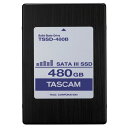 【製品概要】 DA-6400/DA-6400dp用オプション。 DA-6400/DA-6400dpで動作確認済みSSD 480GB TASCAM SSD (TSSD-480B)はデジタルマルチトラックコーダーDA-6400/DA-6400dp用のソリッドステートメディアです。 480GBの容量を持ち、音楽フェスティバルの通しでの収録やコンサートのリハーサルも含めた収録など長時間の収録が可能です。 画像は、イメージです。 ※仕様および外観、パッケージは改善のため予告なく変更することがあります。 ■長時間録音を実現 サンプリング周波数:48kHz、ビット長:24bitで64チャンネルの録音をおこなった場合、14時間26分までの録音が可能です。 音楽フェスティバルやリハーサルも含めたコンサートの収録など長時間収録のニーズに応えます。