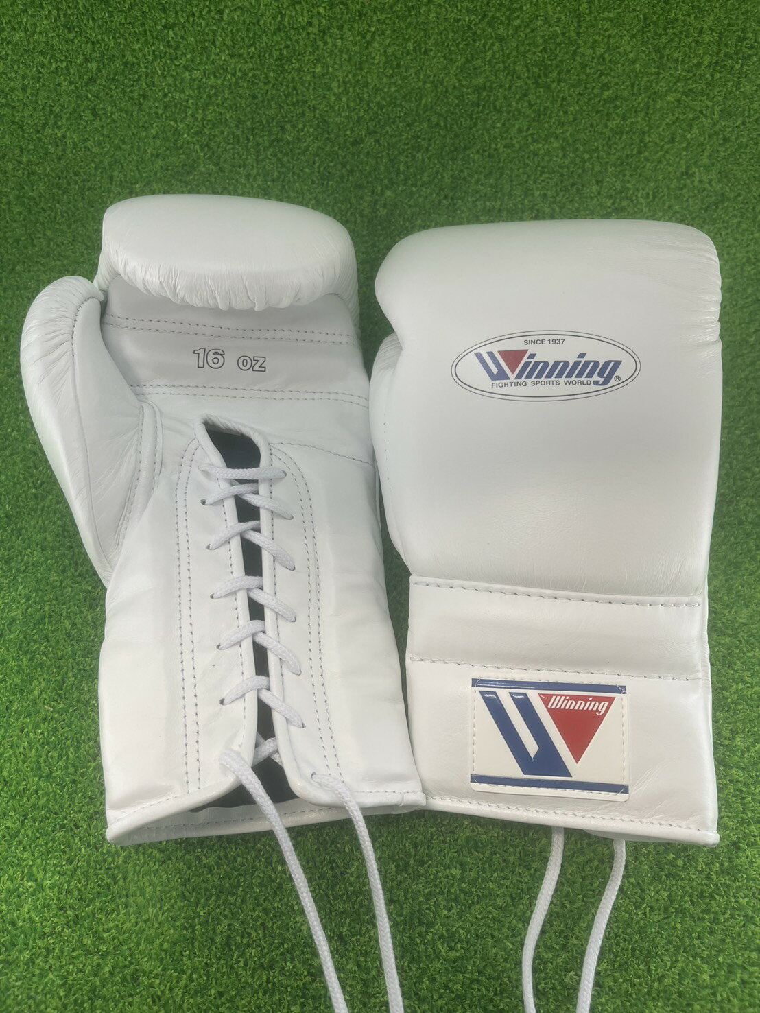 楽天市場】ボクシング グローブ 16oz winningの通販