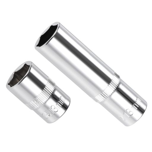 星(塗り潰し) 6点ソケットサイズ --- ドライブ: 3/8"; 深さ: 13 mm; 全長: 30mm / 1.18インチ、65mm / 2.56インチ; 内容物: インパクトソケット 2個 星(塗り潰し) 幅広い用途 --- CR-V製ソケットはソケットレンチ用で、各種構造用ファスナーの取り付け・取り外しに広く使用されます。自動車整備、DIY工作、建設、機械メンテナンスに適しています。 星(塗り潰し) 確実なファスナー固定 --- 6点ソケットの六角構造はボルト/ナットの頭部に密着し、広い接触面積と安全な接続を提供。強力なグリ ップ力で角丸めを防止し、滑りにくい設計で作業効率と安全性を向上。 星(塗り潰し) CR-V素材 --- 高硬度クロムバナジウム鋼(CR-V)製で、強度と耐磨耗性に優れ、変形やダメージしにくく、高トルク作業環境に適しています。研磨クローム仕上げ表面は滑らかで、錆や腐食を防ぎ工具寿命を延長します。 星(塗り潰し) 使用上の注意 --- ソケットサイズとボルト/ナット頭部サイズを一致させてください。専用レンチやトルクレンチとの組み合わせ使用が必須です。適切な力加減で操作し、過度な力によるダメージを防止してください。