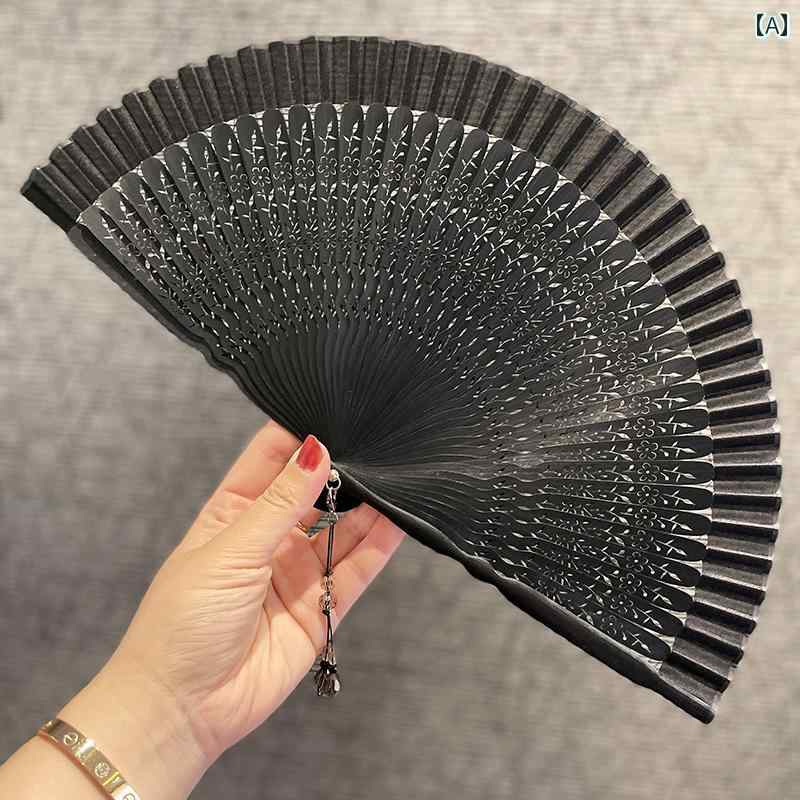 扇子　和風 Zhimo ファッション 視覚 センス ソリッドカラー 女性 彫刻 レトロ キャットウォーク チャ..