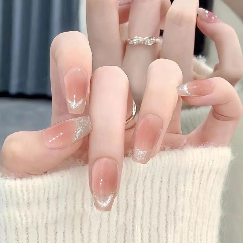 ネイルアート　かわいい 2025年 ウェアラブル ネイル 高級 ヌードカラー イン ネイルステッカー ホワイト ネイルアート