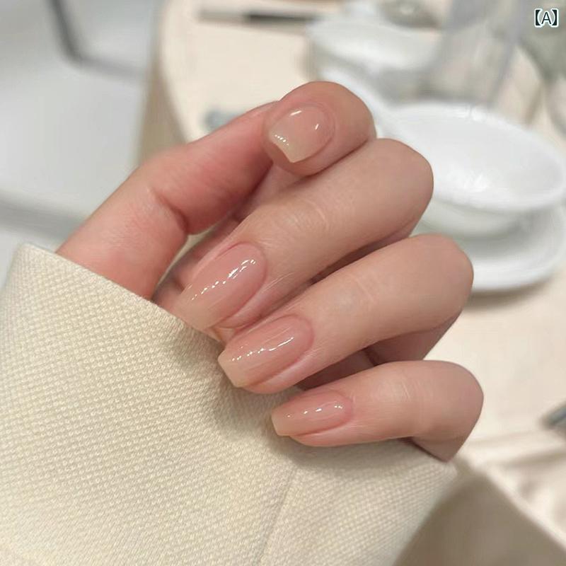 ネイル アート パッチ なの な 色の ヌード ウェア ショート ネイル 2025 新年 ネイルアート ネイルステッカー ハイエンド センス スーパー ホワイト