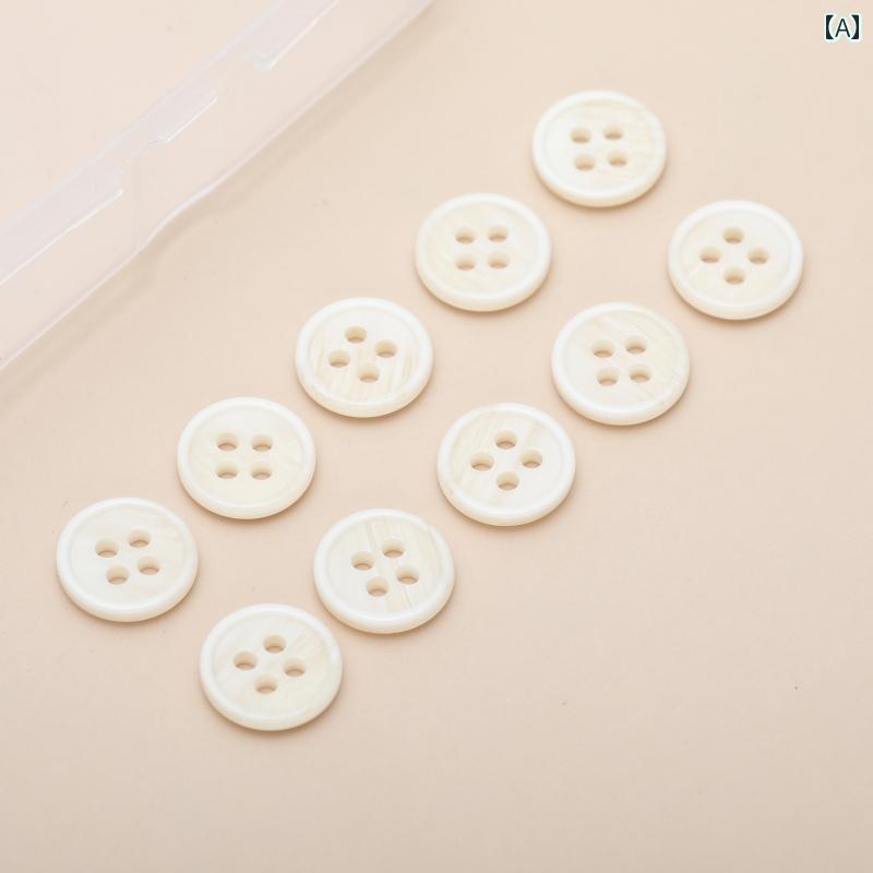 ボタン　カジュアル　アクセサリー トップ シャツ ボタン 2 穴 4 男女兼用 丸型小 ファーカラー 服 ス..