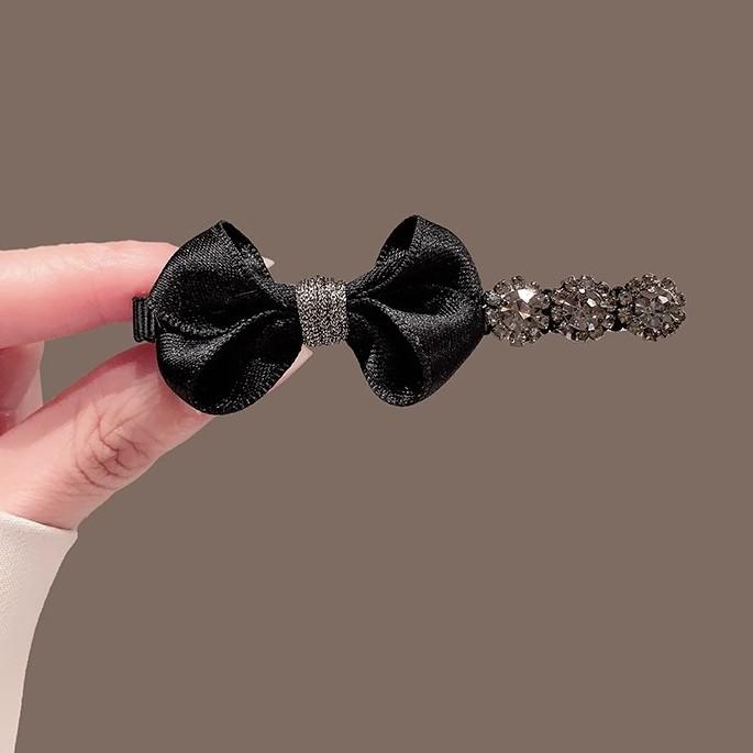 Rakuten - ヘアクリップ レディース ラインストーン 蝶結び 鴨嘴型 高級感 髪留め ヘアアクセサリー 前髪固定 サイドヘア 短髪スタイリング おしゃれ 女性用 日常使い