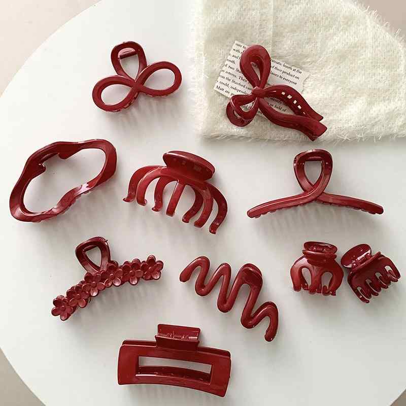 ヘアクリップ 女性用 レトロ 赤系 後頭部 サメ型 ディスク アップスタイル 髪留め アクセサリー かわいい デザイン 簡単 スタイリング
