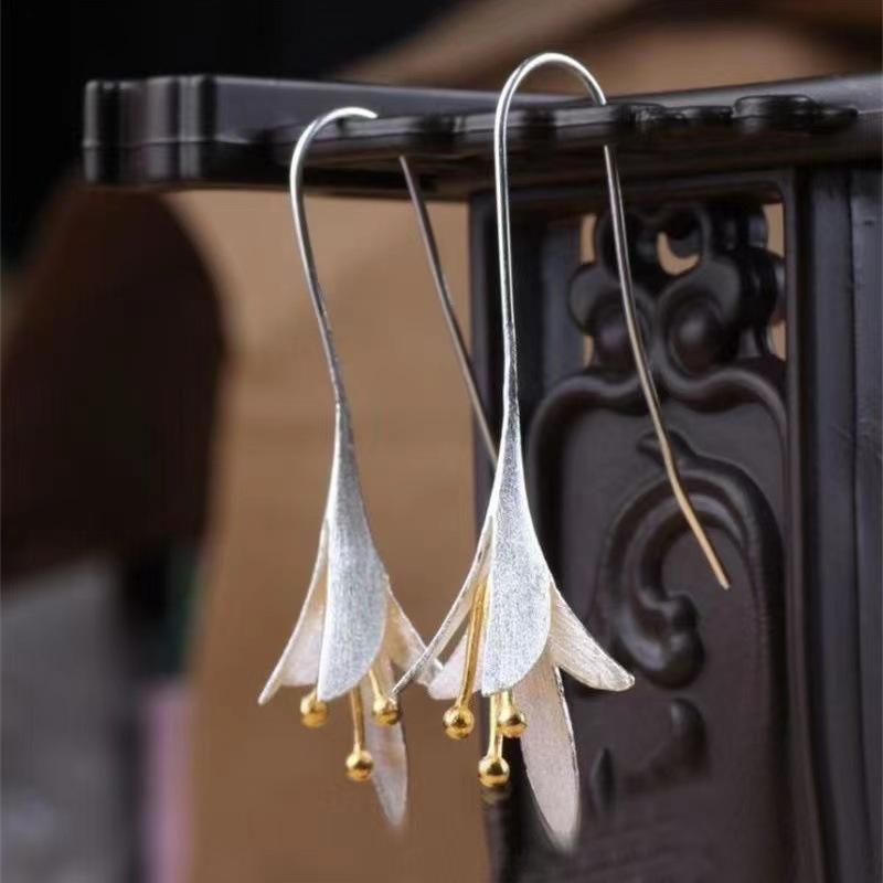 イヤリング レディース 百合の花 モチーフ 精巧 デザイン ファッション 個性 上品 ...