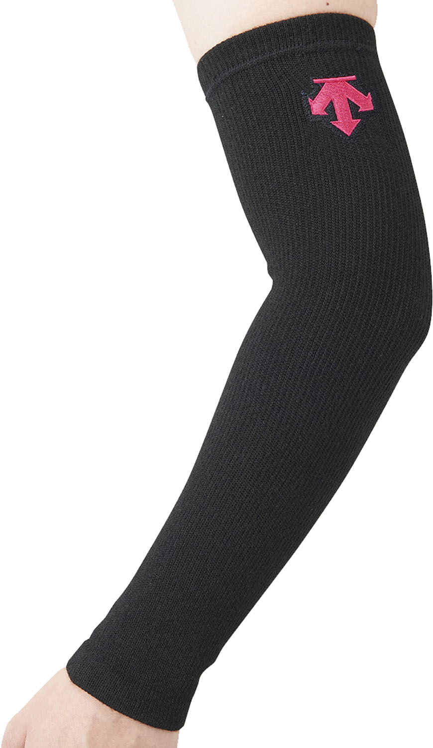 パッドレスにより動きやすさが特徴の肘サポーターです。製品のスピリットマークを変更しています(旧品番:DVB-8712)。 【メーカー】デサント 【商品名】エルボーサポーター 【品番】DVB-8712B 【カラー】ブラック×マゼンタ 【素材】本体/アクリル・ポリエステル・ポリウレタン