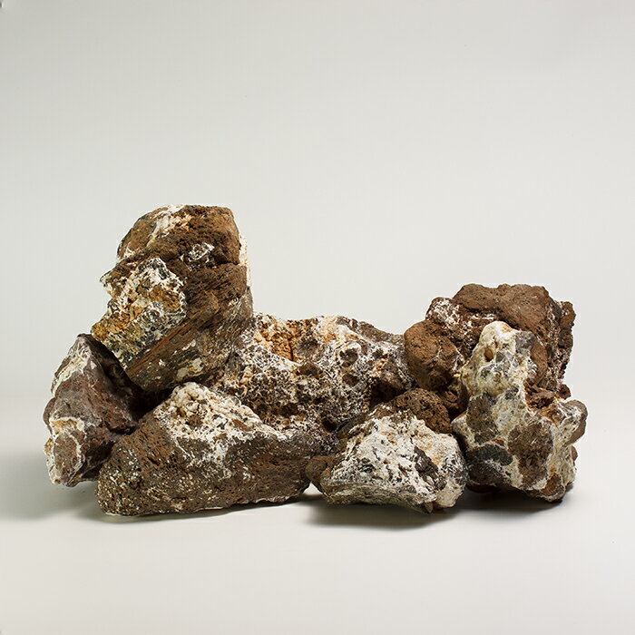 【送料無料】アンティークストーン 24kg 白茶系 天然石 ロックガーデン 庭石 観賞石 敷石 ガーデンロッ..