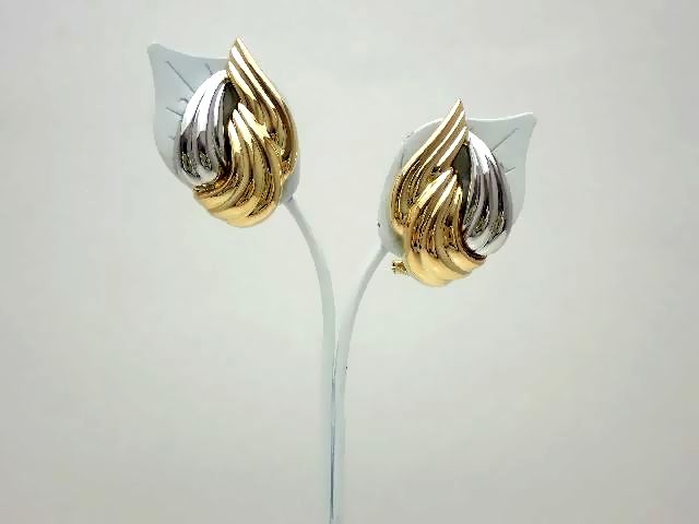 【新品仕上げ済】Pt／K18　デザインイヤリング／イエローゴールド／プラチナ／コンビ／ばね式／6.1g【..