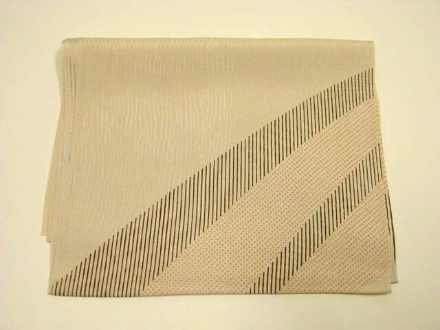 Rakuten - 【新品】正絹　帯揚げ／ベージュ／点・縞【質屋出店】【メール便】【代引き/宅急便不可】
