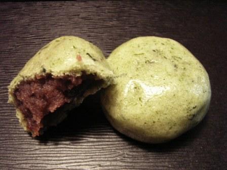 北海道産小豆使用　ミニよもぎ饅頭