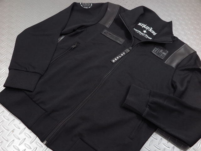 REPLAY/リプレイM3255 TURTLENECK SWEATSHIRT IN TECHNICAL FABRICフルジップスウェット/トラックジャケット/トラジャケ/ジャージ BLACK(ブラック)