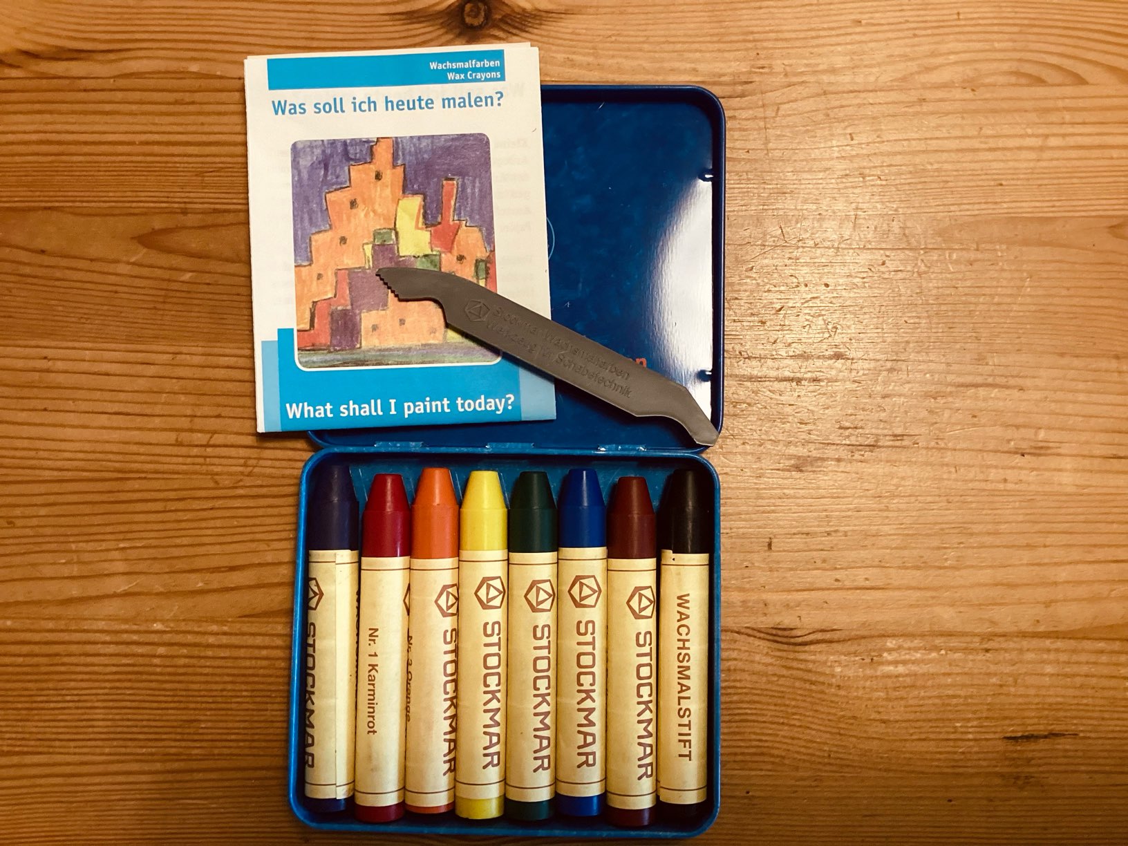 シュトックマー　スティッククレヨン8色缶