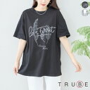 new【即日発送】TRUBE【L~LL】ラインストーンフェザーTシャツ(C31-2073)デイリーファッション 普段着 おしゃれ着(プルオーバー単品の価格です)...