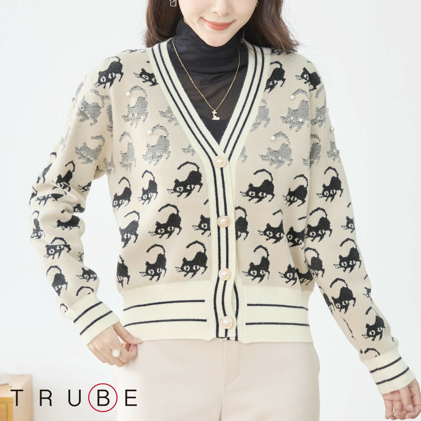 new【即日発送】TRUBE【M〜L】猫柄カーディガン(N25-096)デイリーファッション 普段着 おしゃれ着　（カーディガン単品の価格です）ミセス ミセスファッション 大人可愛い 30代 40代 50代 60代　若見え　洋服　婦人服　可愛い服　秋冬　ねこ　ネコのサムネイル