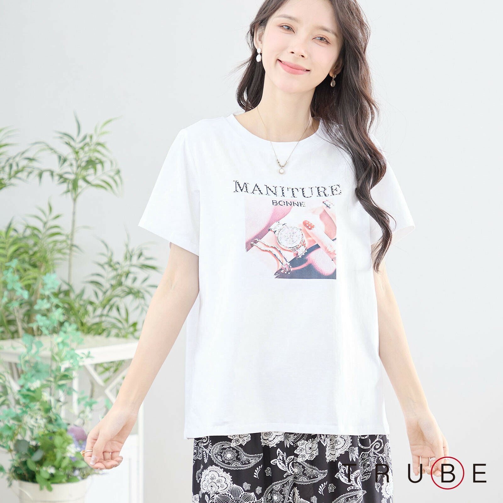 new【即日発送】TRUBE【M〜L】ラインストーンアクセントウォッチプリントTシャツ(N13-268)デイリーファッション 普段着 おしゃれ着（トップス単品）ミセスファッション 大人可愛い 30代 40代 50代 60代　若見え　洋服　婦人服　可愛い服　2025春夏のサムネイル