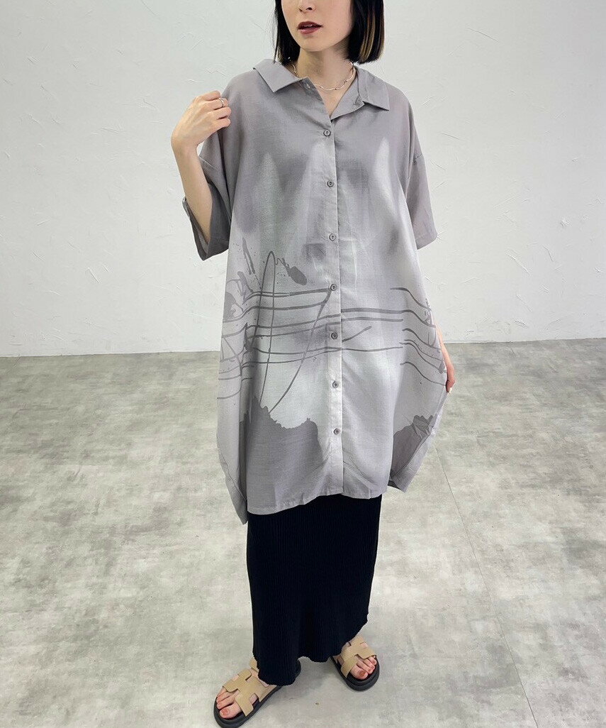 SALE【即日発送】【 Economico東京】プリントロングブラウス ゆったりサイズ 　普段着 おしゃれ着　（ブラウス単品）ミセスファッション 大人可愛い 30代 40代 50代 60代　若見え　洋服　婦人服　可愛い服　半袖　夏ブラウス　母の日　180926【M〜L】　秋色夏素材