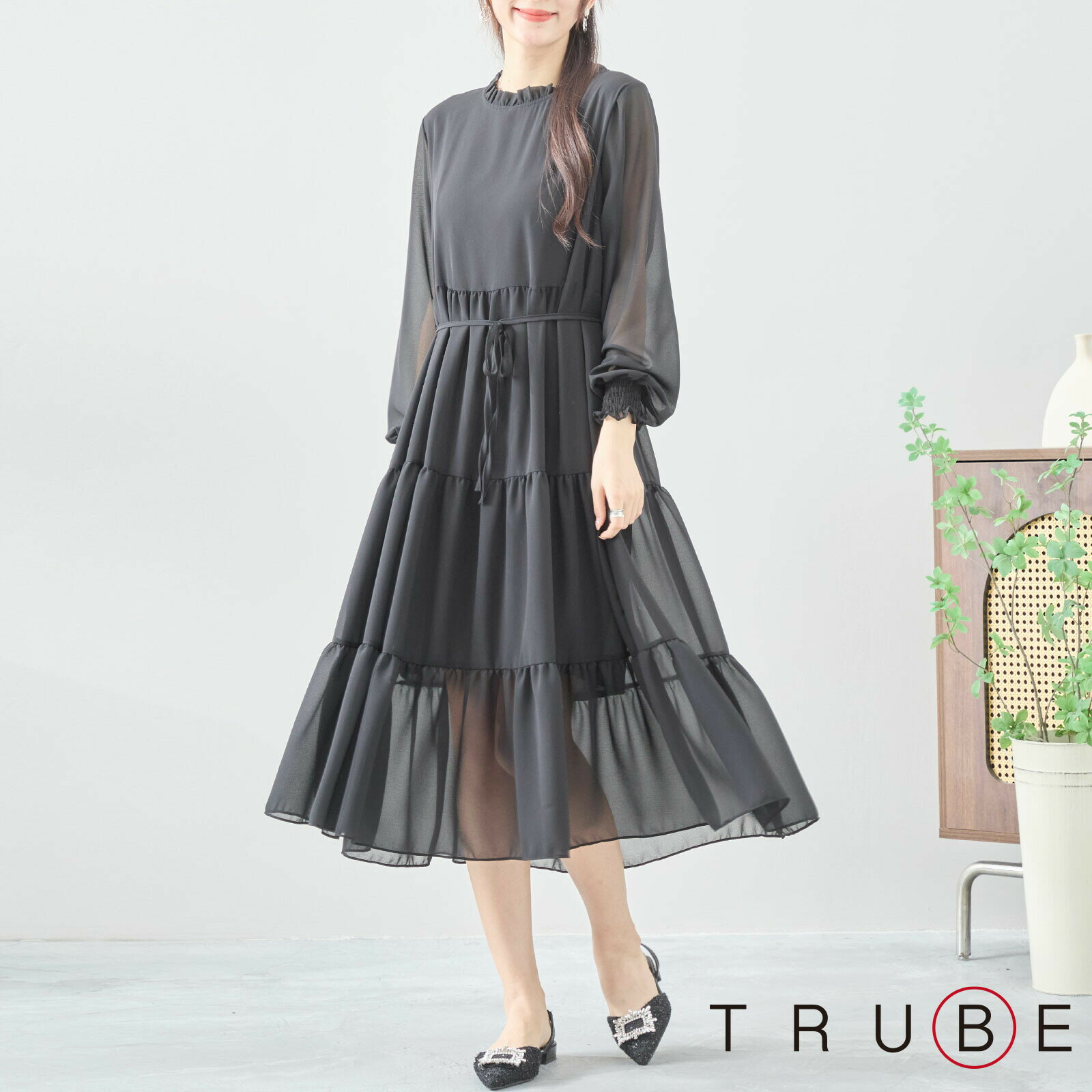 TRUBE　シフォンティアードワンピース(C38-460) 普段着 おしゃれ着　（ワンピース単品の価格です）ミセス ミセスファッション 大人可愛い 30代 40代 50代 60代　若見え　洋服　婦人服　可愛い服　長袖