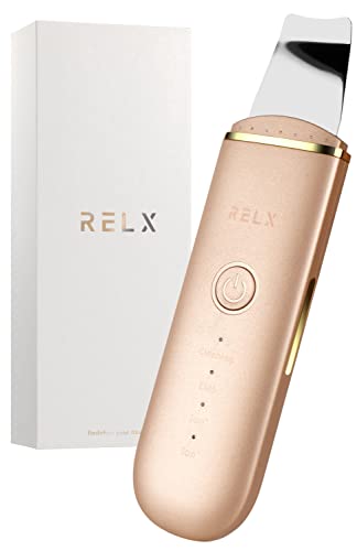 ◆商品名：【上級認定エステティシャン監修】 RELX ウォーターピーリング 美顔器 超軽量70g【国内メーカー】多機能美顔器 超音波 ems イオン ピーリング クレンジング 毛穴ケア 黒ずみ プレゼント ギフト (ローズゴールド) ✅【一台で4役！自宅で本格エステ RELX（リラクス）WATER PEELING】 サロンで人気の機能を4つ搭載し、自宅にいながら極上のスキンケアを体験していただけます。水と超音波の振動により毛穴の汚れや古い角質を除去するため肌の負担を最小限にし、優しくケアすることができます。毛穴汚れを取り除くだけでなく、化粧水や美容液の浸透をサポートしツヤのある美肌へ導きます。自動電源オフ機能を備えており、各モードの動作開始時から5分後に電源が自動でオフになります。 ✅【イオンのチカラでうるおい肌に】Ion+はクレンジングや洗顔では落としきれないメイク残りや皮脂汚れを浮かせます。鼻や顎など毛穴の汚れが気になる部位に使用すると効果的です。Ion-は化粧水や美容液の浸透をサポートします。フェイスマスクをしながら使用すると更に浸透力がアップし効果的なケアができます。 ✅【水と超音波振動でキレイな素肌に】1秒約25,000回の高周波振動で水分をミスト化させて、毛穴に詰まった汚れや古い角質などを浮かせて弾き飛ばすことで健康的な素肌を保ちます。【EMSモード：リフレッシュ機能】超音波振動と微電流の2つの機能でスッキリとしたハリのある印象へ導きます。 ✅【付属品と保証書】USB充電コード、日本語取扱説明書付き。お買い上げから半年以内に故障が発生した場合は、修理・交換いたします。修理・交換の際には保証書の提示が必要となりますので大切に保管していただきますようお願い申し上げます。※本商品にはACアダプターは付属されておりません。充電時には定格電源DC5V=1A以下のものをご使用ください。 ✅【使用方法】 週1〜2日、一日1回10分以内でご使用ください。各モード使用時間は2〜3分程度（あくまで目安となります。ご自分の肌の様子を見ながら使用してください）STEP1：洗顔後、水または化粧水を顔に塗布します。※乾いたお肌には使用しないでください。STEP2：ヘッドはやさしく、撫でるように顔全体に滑らせます。※同一部分に留めず、動かして使用してください。【POINT】〈Cleaningモード〉肌の負担にならないようにできるだけ多くの水を肌に塗布してください。〈EMSモード〉頬の下から目元にかけて、フェイスラインは下から上に向かって動かしてください。〈Ion+モード〉鼻や顎など、毛穴汚れの気になる箇所に使うのがオススメです。〈Ion-モード〉フェイスマスクを貼った上から使うと、より透明感のある肌へ導きます。