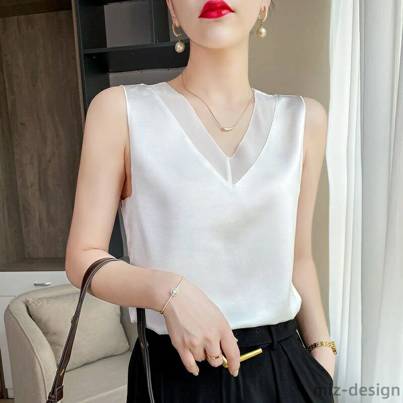 【送料無料】秋S-2L 夏 春 着回し 重ね着 汗取り付き 大サイズ 柔らかい シンプル 肌触り良い 薄手 Vネック シルク タンクトップ おしゃれ ネック V インナー ディース レ ャミソール