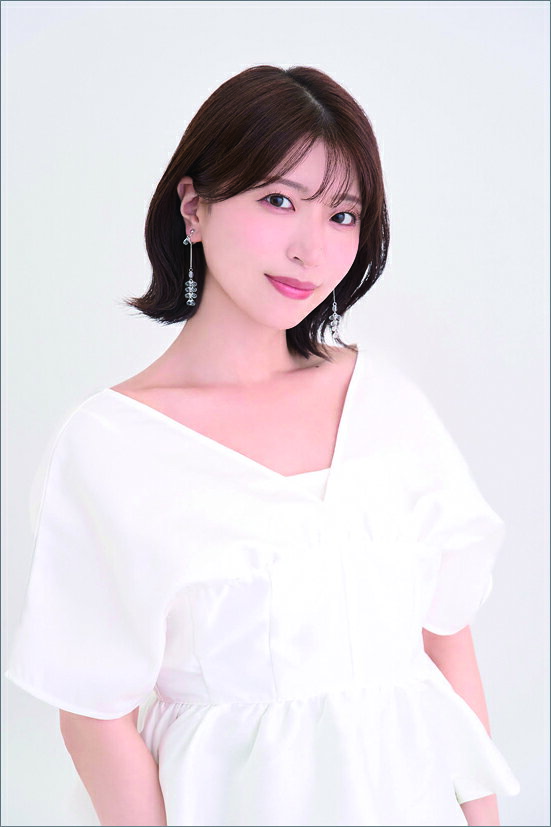 27CL-273 卓上 八巻アンナ 2027年カレンダー 代引不可 ヒラ 10月17日発売予定