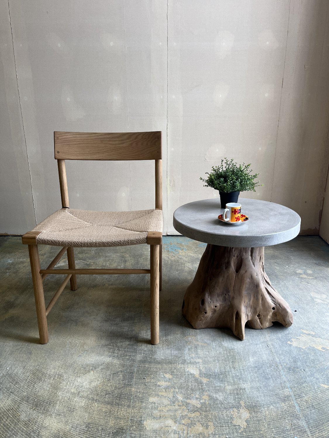 【一点もの】天然流木×ストーン 天板ラウンドテーブル【ルーティ】インドネシア製 ナチュラルアートの逸品
