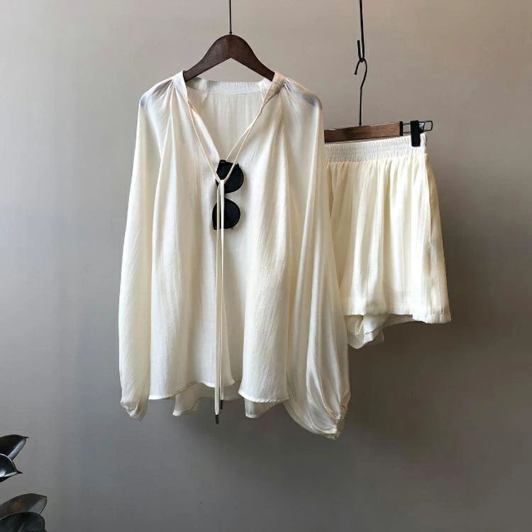 ショートパンツ 長袖 ジップアップ UV対策 体型カバー 薄手 パーカー レディーススーツ 無地 uvカット ..