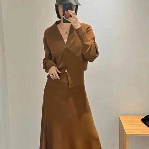 レディース ニット Vネック カーディガン 長袖 フロントボタン ニットスカート ロングスカート フレア レトロ クラシカル レディース ニット Vネック カーディガン 長袖 フロントボタン ニットスカート ロングスカート フレア レトロ クラシカル