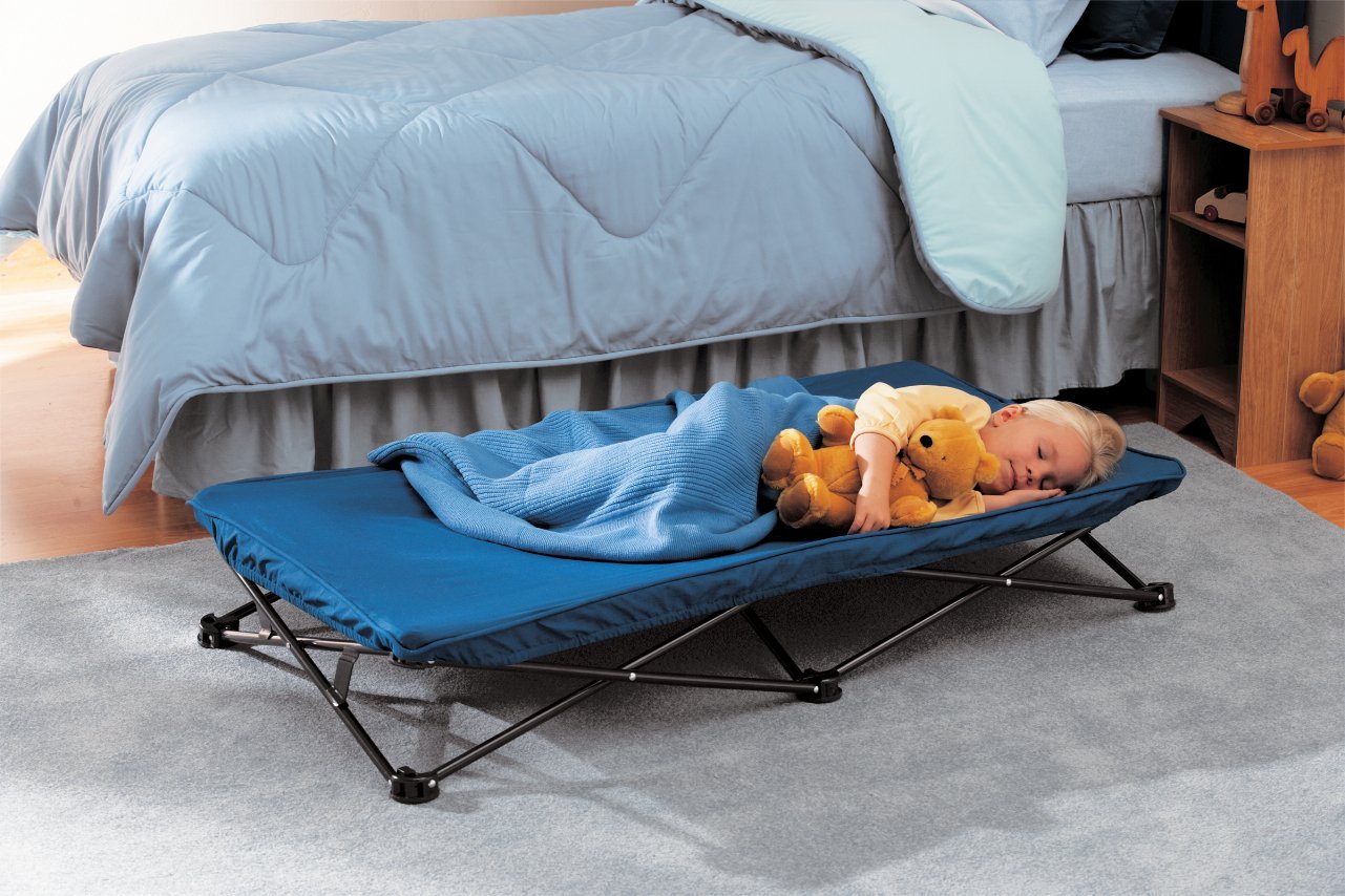 【 Regalo 】 レガロ ポータブルベッド ブルー My Cot Portable Bed, Royal Blue 幼児用ベッド 簡易ベッド レジャー アウトドア キャンプ 海水浴 【並行輸入品】