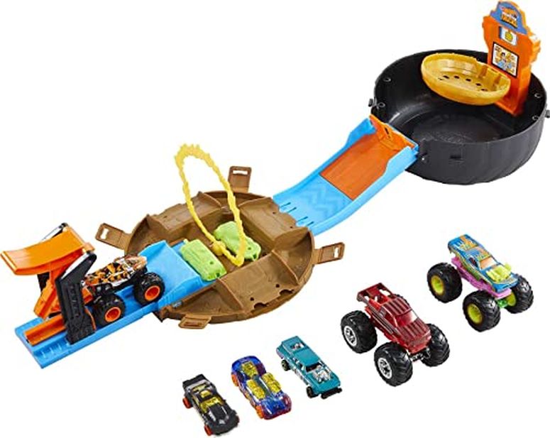 ホットウィール モンスタートラック ダウンヒルレース プレイセット Hot Wheels Monster Trucks Stunt Tire Playset, Includes 3 Hot Wheels Monster Trucks & 3 Hot Wheels 1:64 Scale Vehicles, Gift for Kids 4 to 8 Years Old [Amazon Exclusive 【並行輸入品】