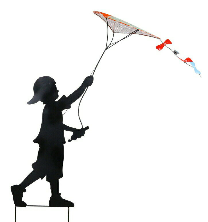 太陽光充電 LEDソーラーパワー 少年 ガーデンライト オーナメント Alpine Corporation Solar Boy Silhouette Flying Kite Decor with LED Lights - Outdoor Yard Art Decor - 33 x 9 x 41 【並行輸入品】